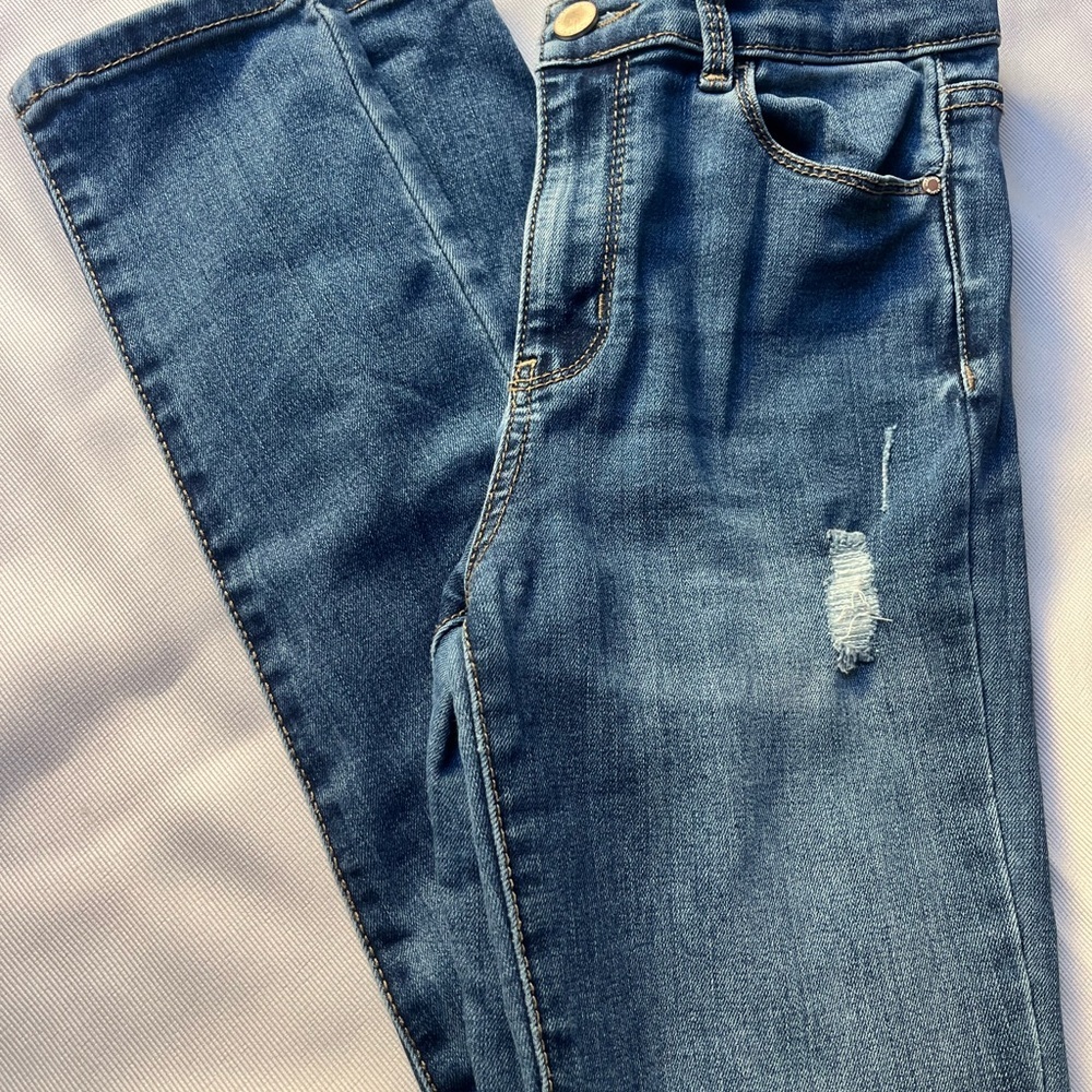 Stylish Blue Distressed Jeans